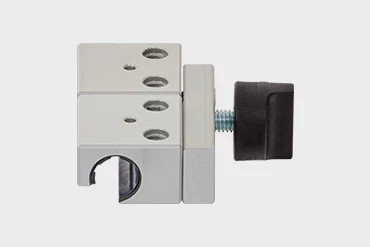 Linear block with manual clamp