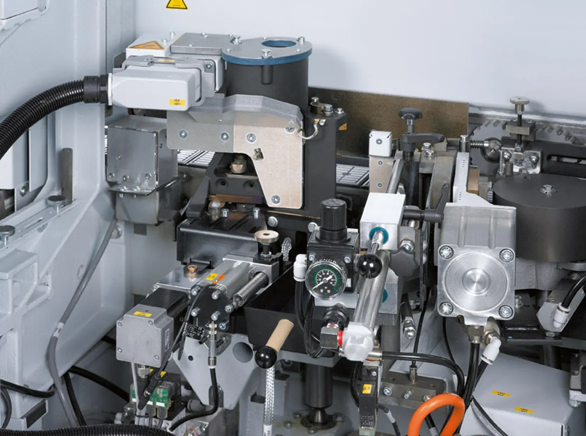 Edge banding machine