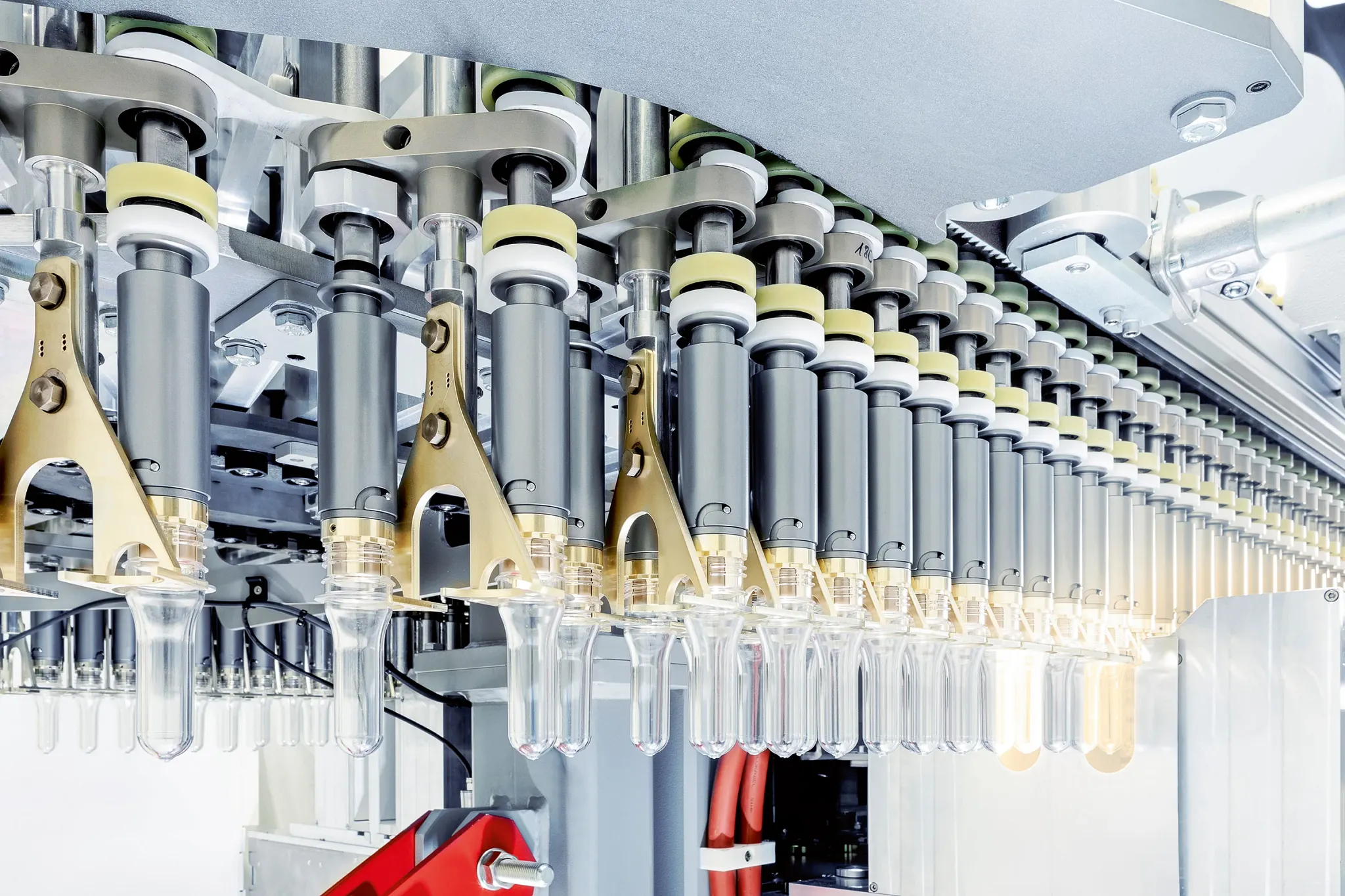 KHS InnoPET Blomax met individuele iglidur glij-elementen