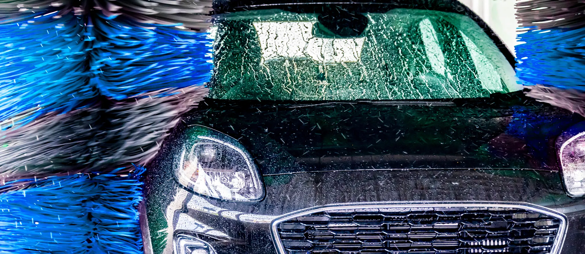 Porte-câbles et câbles pour systèmes de lavage sans contact