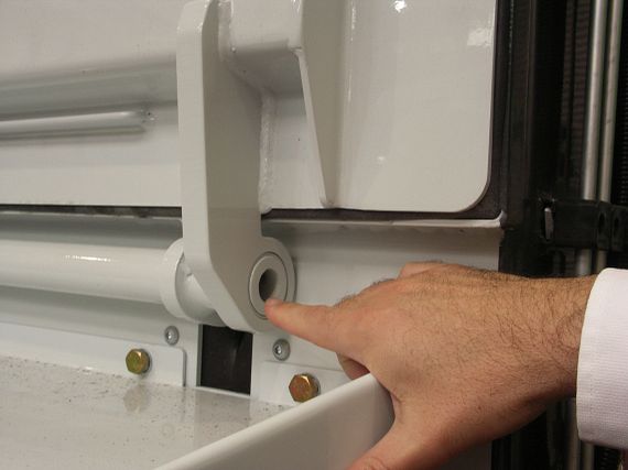 iglidur plain bearings in the rear lid area